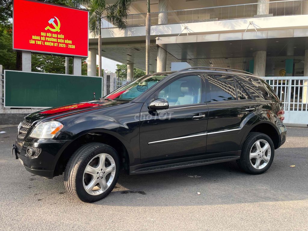 Mercedes Benz ML Class 2009 - 90000 km. Mua bán Ô tô tại Quận 11 Tp Hồ Chí Minh được đăng bởi Nam hình 5