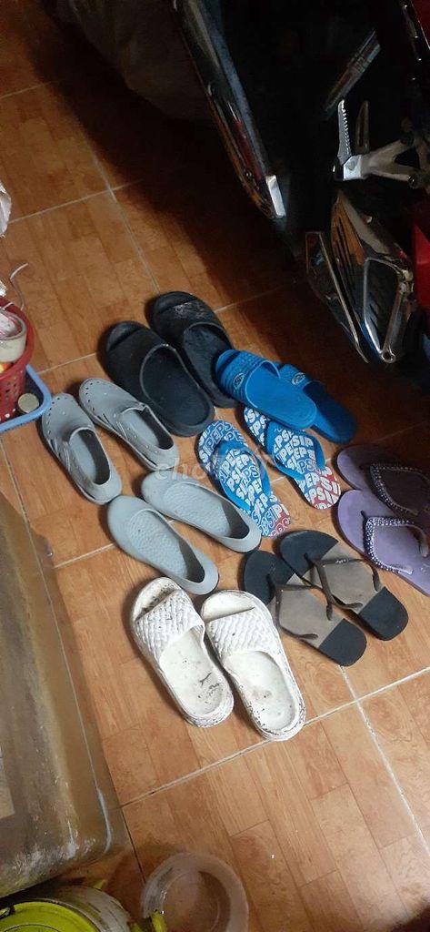 Dép Nữ Cao su Nhiều màu. Mua bán Giày dép tại Quận 10 Tp Hồ Chí Minh được đăng bởi Hứa hình 1
