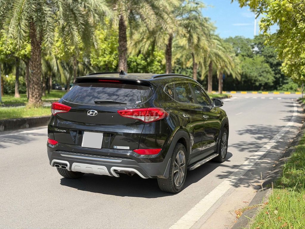 Hyundai Tucson 2018 ATH Черный 63 тыс. км