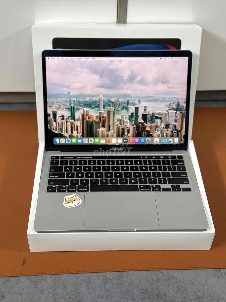 Macbook pro M2 13' silver có box Ram 8/256GB