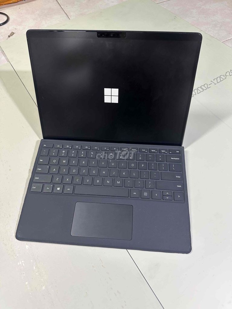 Máy tính bảng laptop Microsoft Surface Pro X. Mua bán Máy tính bảng tại Quận Đống Đa Hà Nội được đăng bởi Nhân Minh hình 1