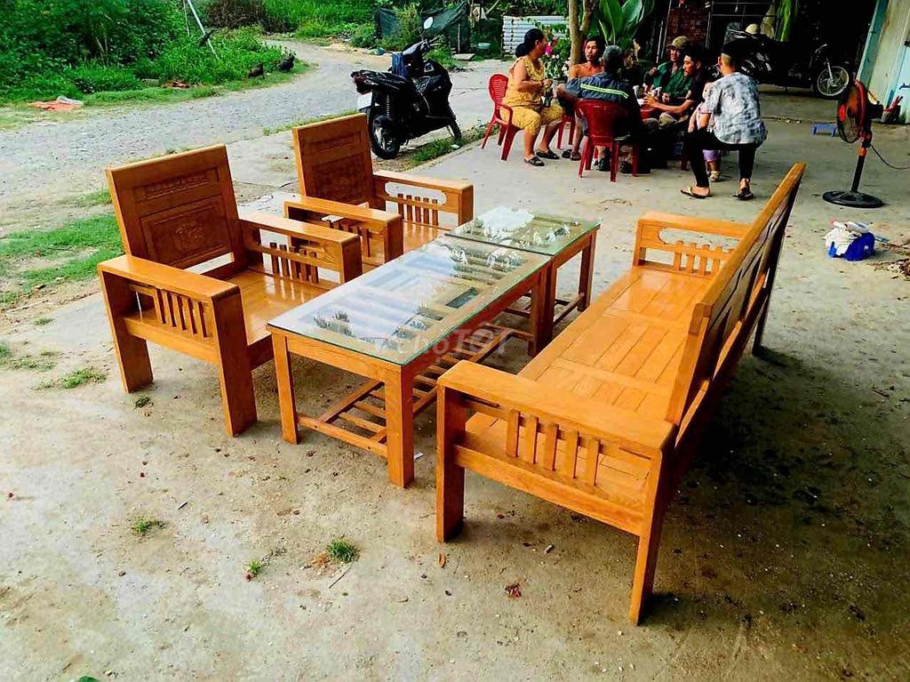 Bộ sofa Gỗ Sồi Nga Vàng gỗ. Mua bán Bàn ghế tại Quận Liên Chiểu Đà Nẵng được đăng bởi trần vinh quang hình 1