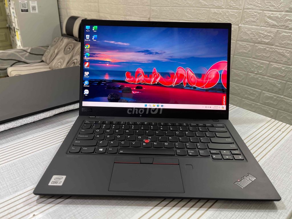 Lenovo Thinkpad X1 Carbon Gen 8 Core i7 màn 4K hdr