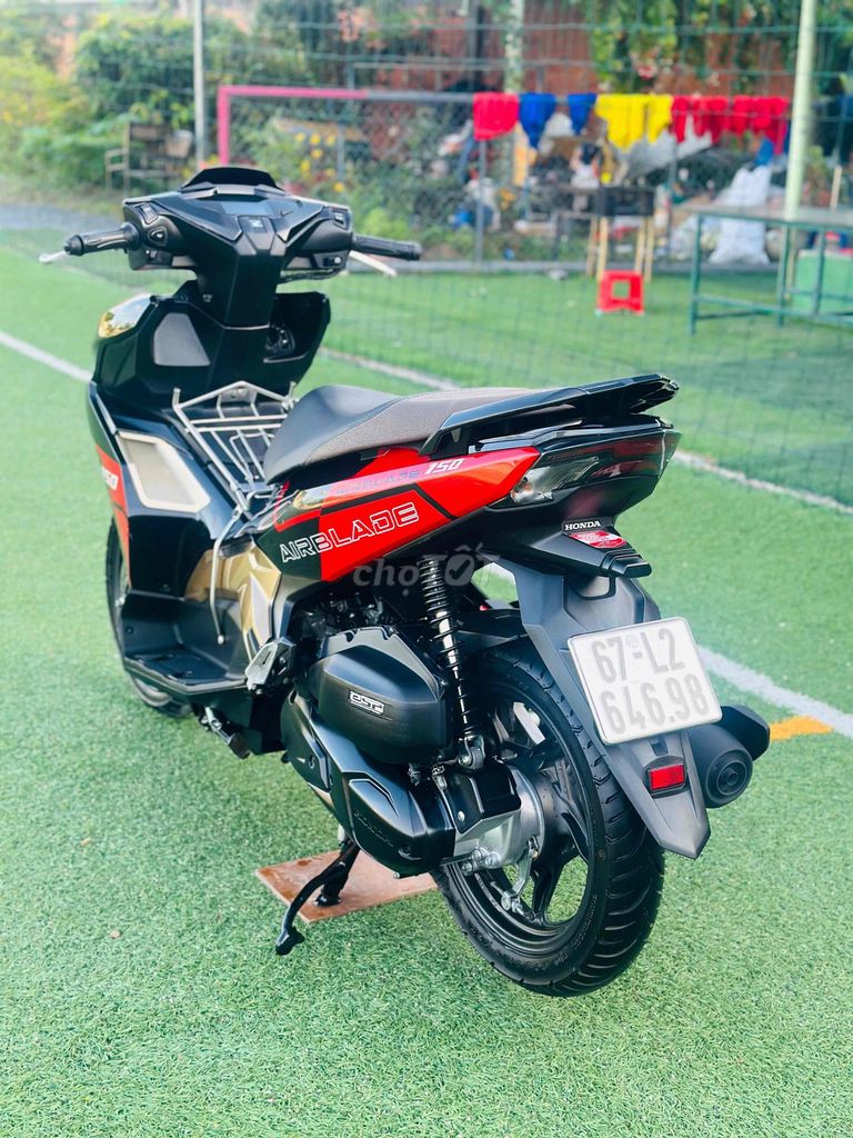 Honda Airblade 150 ABS 2021 Đen Đỏ Vàng. Mua bán Xe máy tại Huyện Chợ Mới An Giang được đăng bởi XE MÁY THIỆN PHÁT AN GIANG hình 4