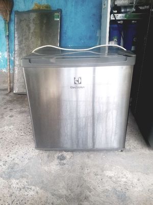 Tủ Electrolux 50L Chạy Êm Nhẹ Điện. Mua bán Tủ lạnh tại Quận Tân Bình Tp Hồ Chí Minh được đăng bởi Aa Thỏn
