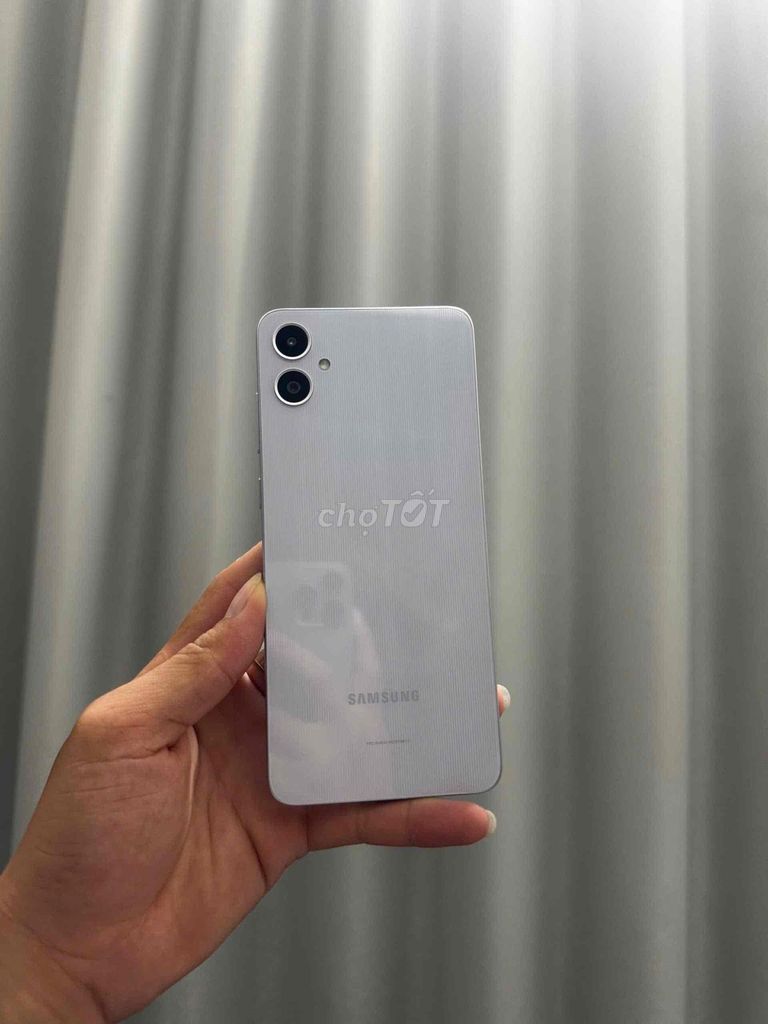 Samsung Galaxy A05 6GB/128GB Xám. Mua bán Điện thoại tại Quận Hải Châu Đà Nẵng được đăng bởi Vsmart Thu Mua Điện Thoại Laptop  hình 1