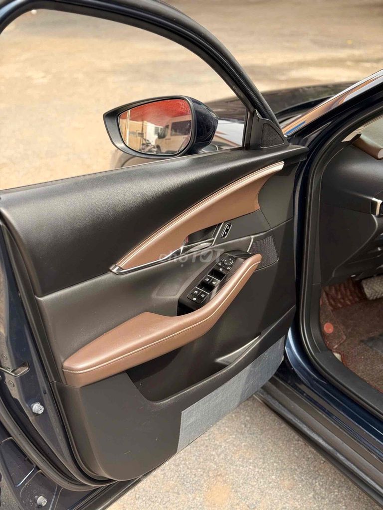 Mazda CX-30 2021 Premium 2.0 AT - 56000 km. Mua bán Ô tô tại Quận 8 Tp Hồ Chí Minh được đăng bởi nguyễn thúc khoa hình 11