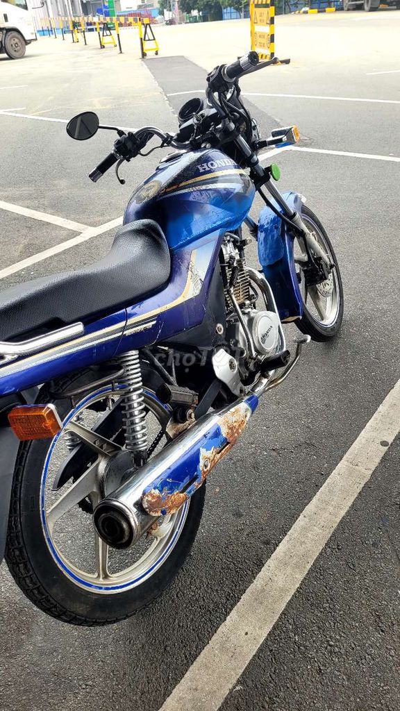 GL HONDA moto 125 куб. см. импортный автомобиль 2010 г.