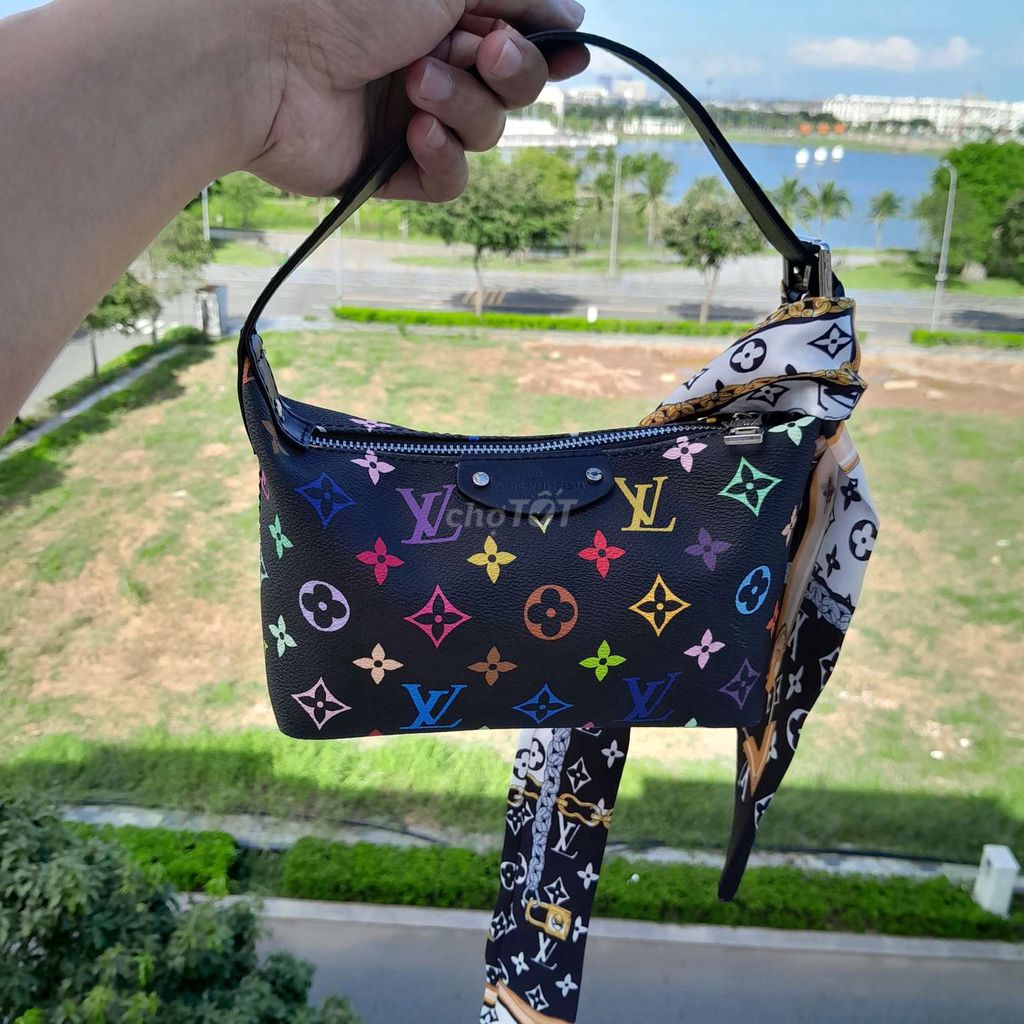 Túi LV 2hand T15 mới 95% 20cm. Mua bán Túi xách tại Thành phố Thủ Đức Tp Hồ Chí Minh được đăng bởi Giày cũ Mỹ Thái hình 1