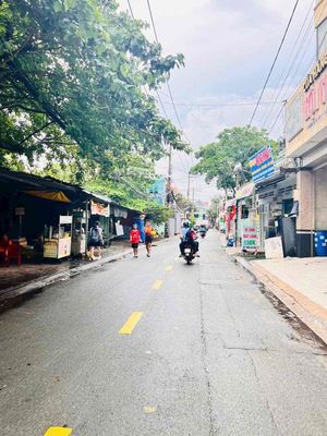 CHO THUÊ NHÀ 3 TẦNG MẶT TIỀN TRUNG TÂM TP. QUY NHƠN. Cho thuê nhà ở tại Thành phố Qui Nhơn Bình Định được đăng bởi Tịnh Đặng