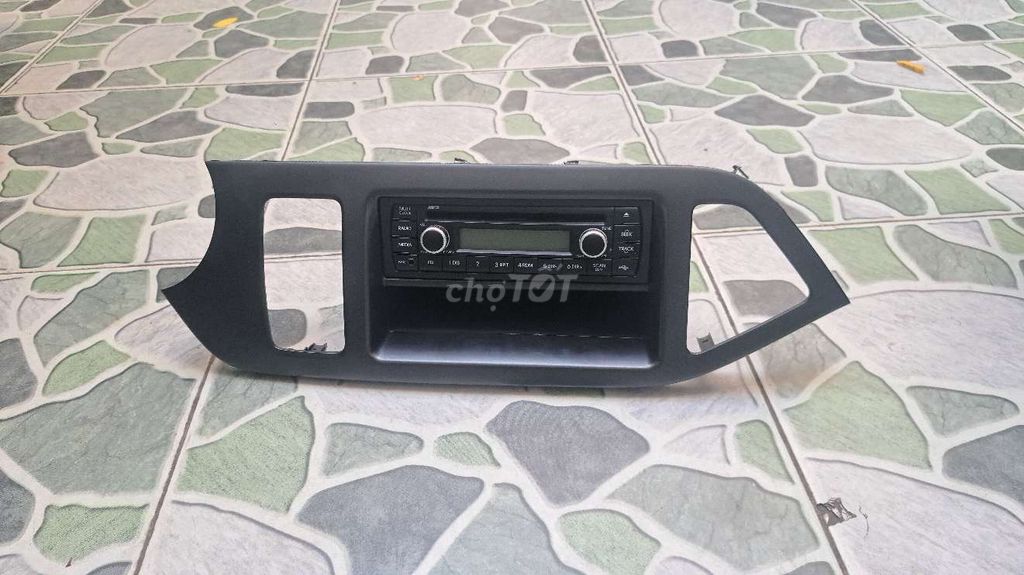 Đầu CD và mặt dưỡng Kia Morning 2019 còn rất mới. Mua bán Phụ tùng xe tại Quận Lê Chân Hải Phòng được đăng bởi Cuong hình 1