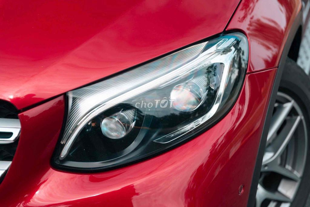 Mercedes GLC300 4Matic 2019. Mua bán Ô tô tại Quận 3 Tp Hồ Chí Minh được đăng bởi Tiền Bùi LONGANH  hình 3