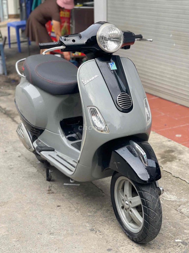 PIAGGIO VESPA 125cc xe đẹp máy chất như mới. Mua bán Xe máy tại Quận Nam Từ Liêm Hà Nội được đăng bởi Cường nguyễn hình 3