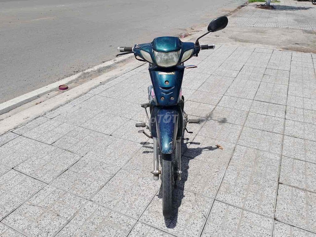 xe máy êm ru bs95. Mua bán Xe máy tại Quận Ninh Kiều Cần Thơ được đăng bởi đầy cửa hàng cầu hưng lợi nk cần thơ hình 2