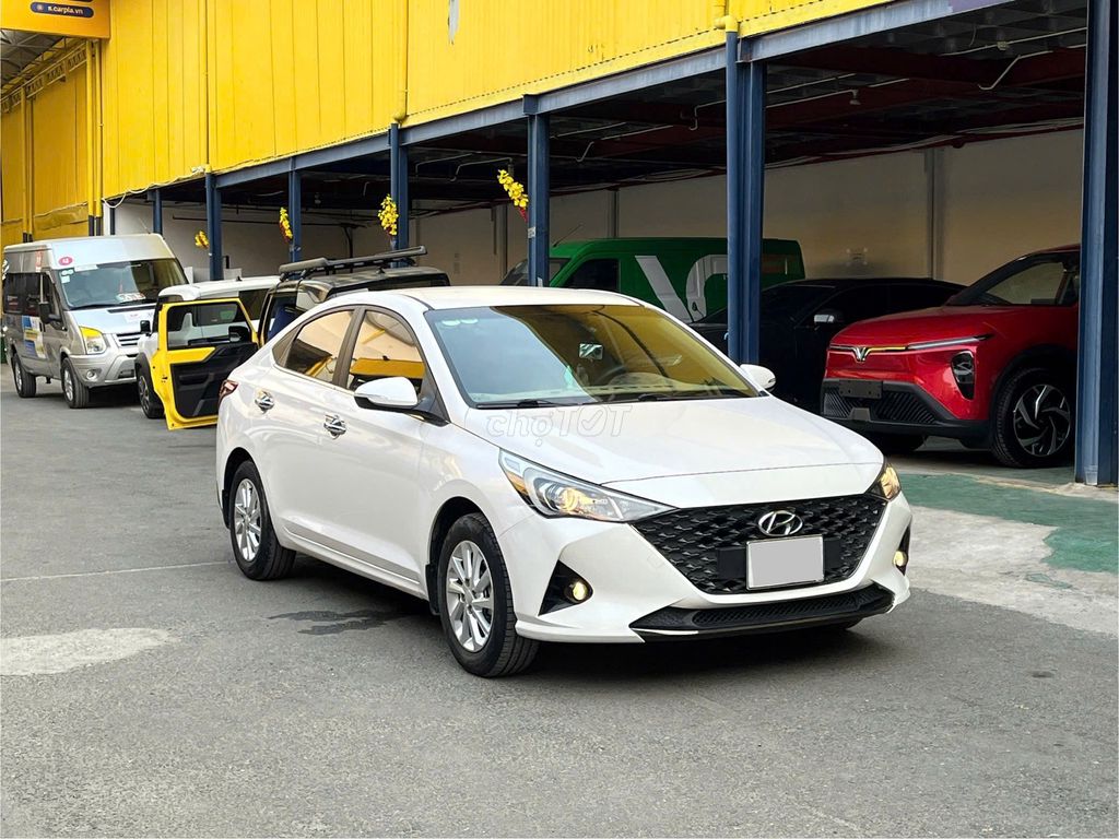 Hyundai Accent AT 2023 белый