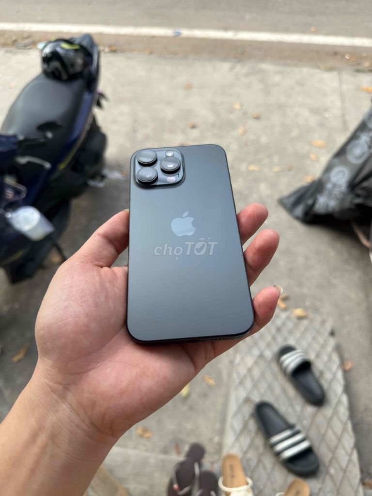 iPhone 16 Pro Max 256GB Đen Như mới. Mua bán Điện thoại tại Thị xã Bình Long Bình Phước được đăng bởi Nhỏ hình 1