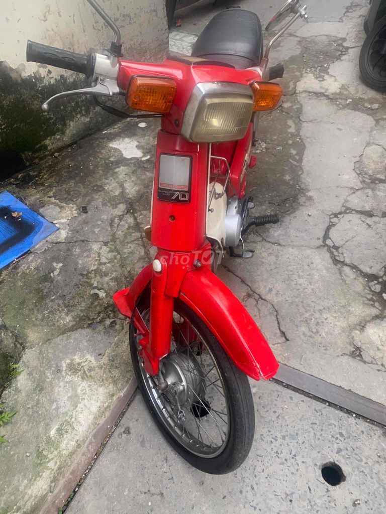 cân bán gâp xe honda DD 70 cc nhut doi 1995