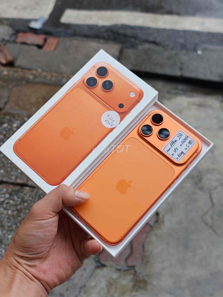 Apple iPhone 17 Pro Max 256GB Cam/Trắng VN Likenew. Mua bán Điện thoại tại Quận Đống Đa Hà Nội được đăng bởi Quý Hoàng hình 1