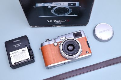 Máy ảnh Fujifilm X100T (Brown Marron) Fullbox. Mua bán Máy ảnh, Máy quay tại Thành phố Thủ Đức Tp Hồ Chí Minh được đăng bởi Nguyễn Minh Phi