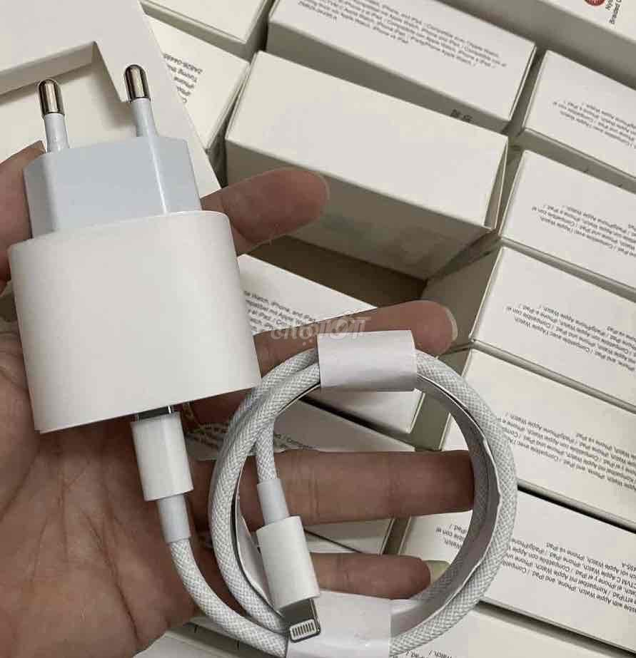Bộ sạc nhanh Apple iPhone Trắng 6 tháng. Mua bán Phụ kiện (Màn hình, Chuột...) tại Quận Liên Chiểu Đà Nẵng được đăng bởi Nguyễn Lê hình 1
