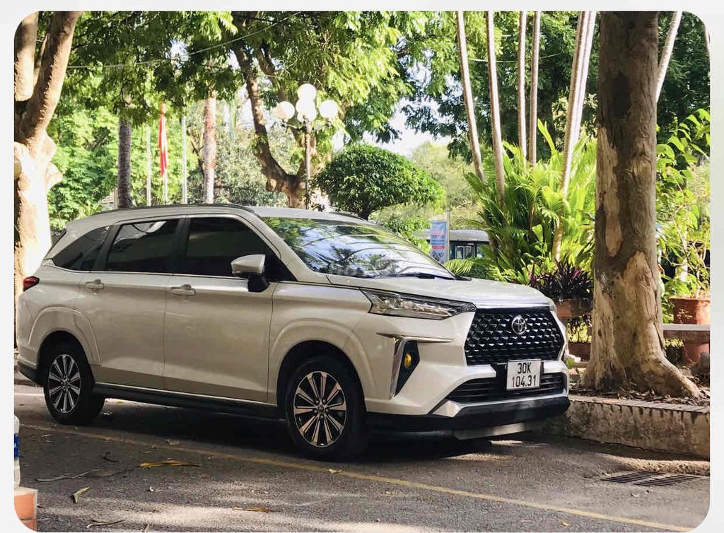 Bán gấp Toyota Veloz Cross 1.5 CVT - 44000 km. Mua bán Ô tô tại Quận Hoàng Mai Hà Nội được đăng bởi Anh Điệp hình 9