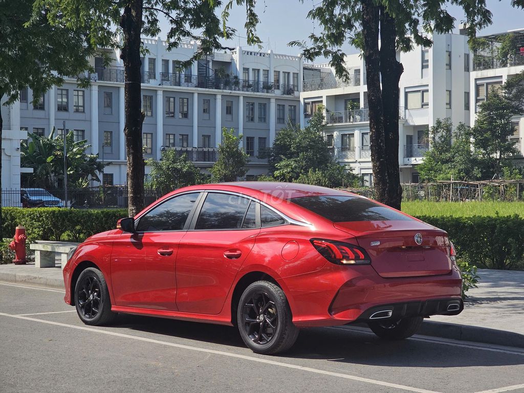 MG 5 AT 2022 màu đỏ. Mua bán Ô tô tại Quận Thanh Xuân Hà Nội được đăng bởi Thanh Biz Nguyễn Thái Auto hình 4