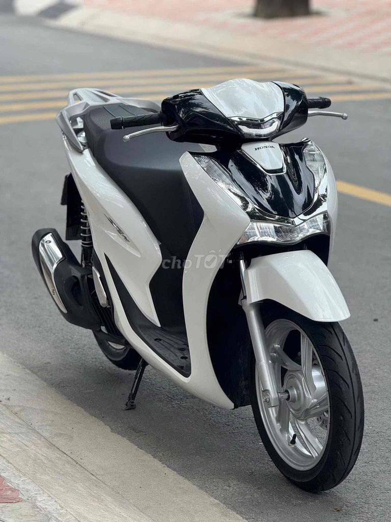 SH 125i ABS 2025 TRẮNG ( GÓP BAO NỢ XẤU ). Mua bán Xe máy tại Thành phố Thủ Đức Tp Hồ Chí Minh được đăng bởi Vũ Vũ hình 5
