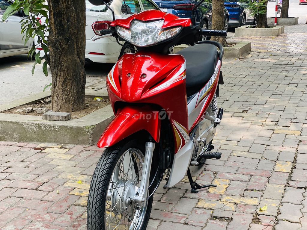 Honda Wave RSX красный, механическая КПП, 1 владелец