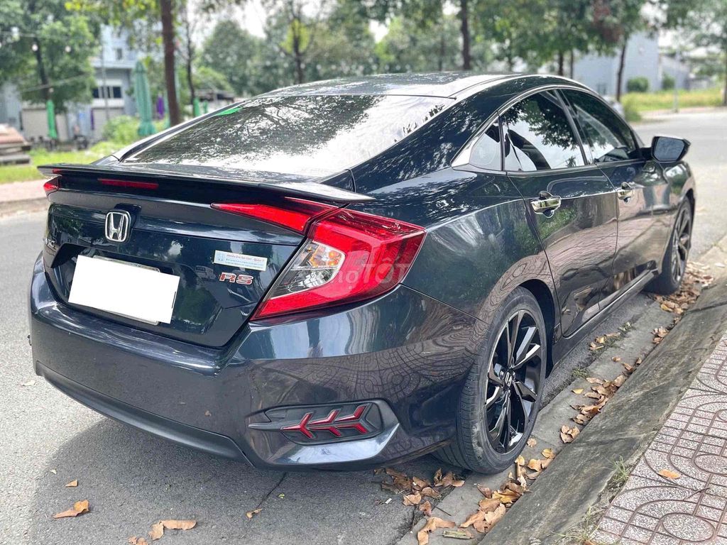 Honda Civic 2019 RS 61000 km, full hãng, odo chuẩn. Mua bán Ô tô tại Thành phố Thuận An Bình Dương được đăng bởi Nguyễn Duy Truyền hình 4