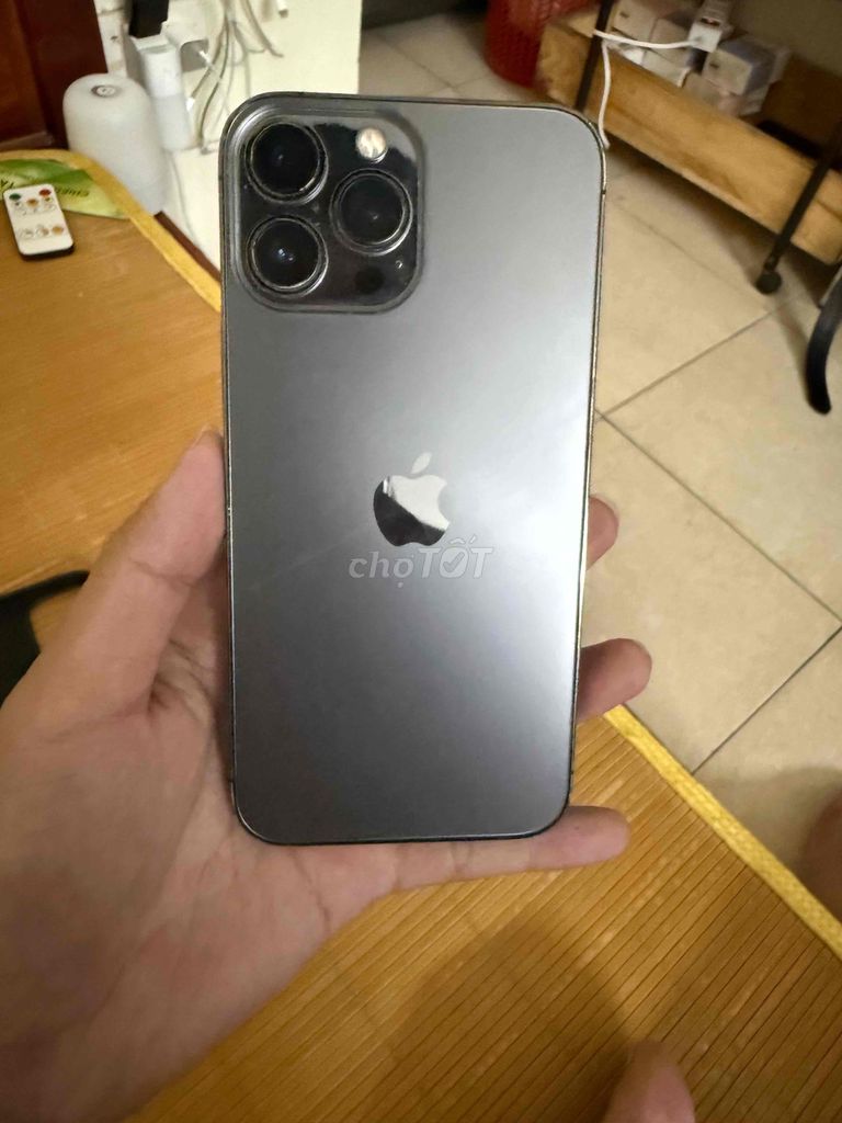 Apple iPhone 13 Pro Max 256GB Xám thay Pin pisen. Mua bán Điện thoại tại Quận Cầu Giấy Hà Nội được đăng bởi Le Toan hình 1