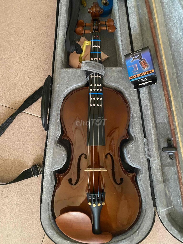 Đàn Violin TV02 Nâu 4/4 cho người mới bắt đầu. Mua bán Nhạc cụ tại Quận Tân Phú Tp Hồ Chí Minh được đăng bởi Nguyễn Xuân Quy hình 1