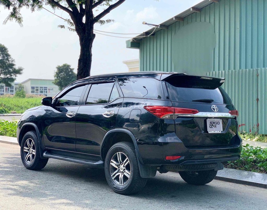 Toyota Fortuner 2017 2.7V 1 cầu 47.000 km. Mua bán Ô tô tại Thành phố Thủ Đức Tp Hồ Chí Minh được đăng bởi Thắng Xe Lướt  hình 5