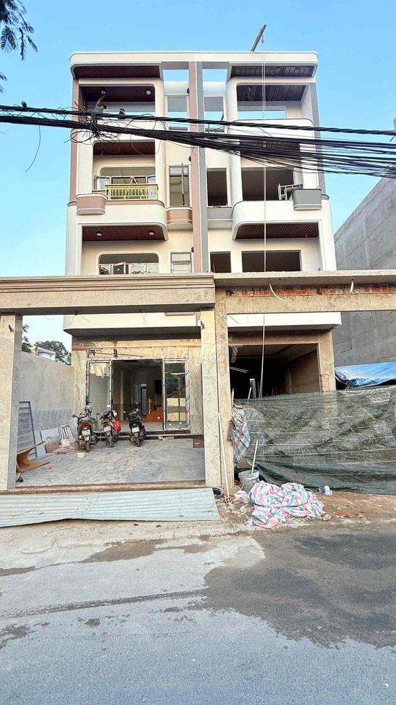 Nhà 3 lầu mới hoàn thiện gần siêu thị big c dĩ an cần bán Đường Quốc lộ 1K, Phường Đông Hòa, Thành phố Dĩ An, Bình Dương Thành phố Dĩ An Bình Dương