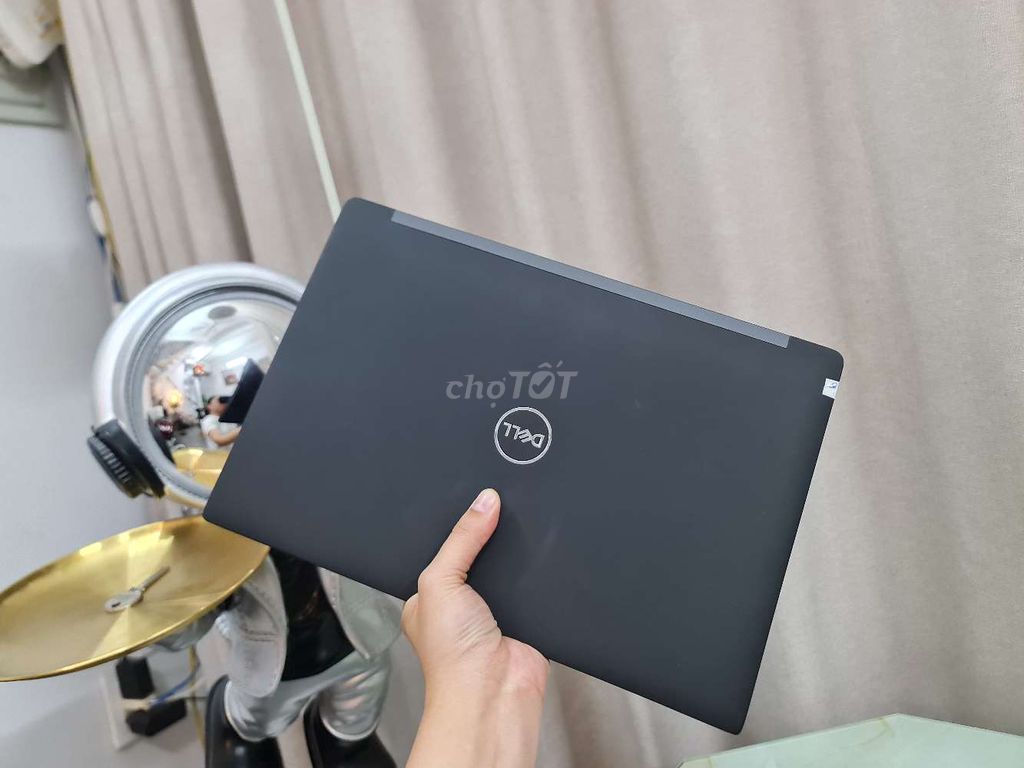 DELL mới 90% COR i7 THẾ HỆ 8 RAM 8 SSD 256G. Mua bán Laptop tại Quận 10 Tp Hồ Chí Minh được đăng bởi TRINH LAPTOP SỈ SG hình 2