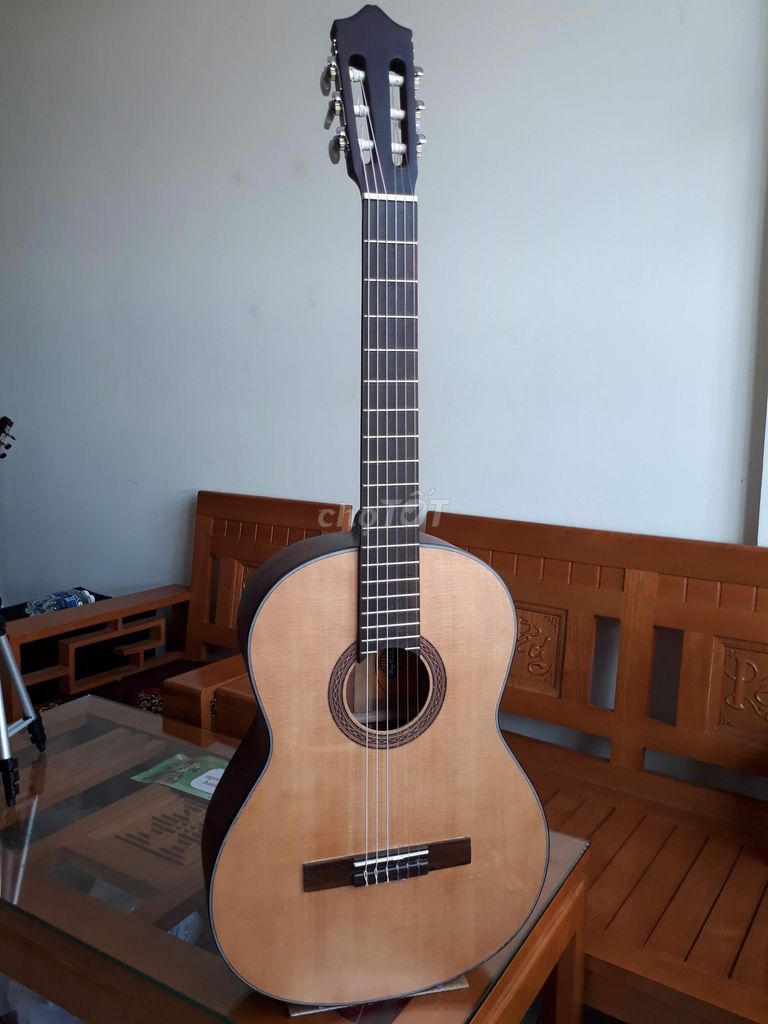 Đàn guitar classic gỗ hồng đào solid full size