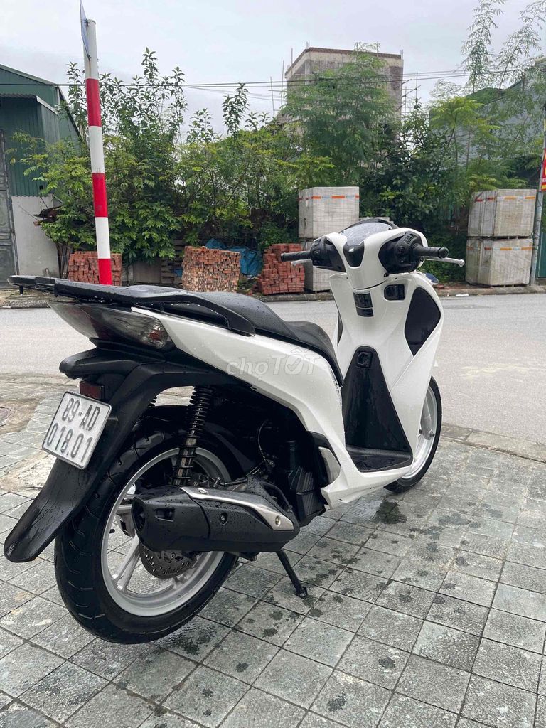 SH 125i Nguyên Bản 2018 Chất_Bảo Hành 3 Năm. Mua bán Xe máy tại Huyện Gia Lâm Hà Nội được đăng bởi Xe Máy Phúc Hưng hình 3