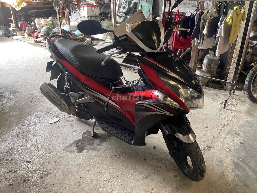 Bán Ablade 2012 máy nguyên zin. Không tiếp ae thợ. Mua bán Xe máy tại Huyện Nam Sách Hải Dương được đăng bởi Nguyễn Văn Hùng hình 1