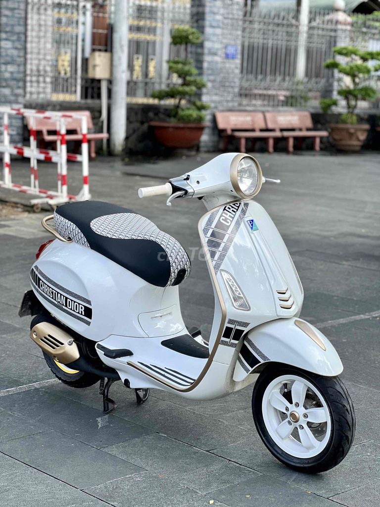 VESPA Trắng Dior 2015 BSTP CHÍNH CHỦ CÓ GÓP. Mua bán Xe máy tại Thành phố Thủ Đức Tp Hồ Chí Minh được đăng bởi Hiếu  hình 6