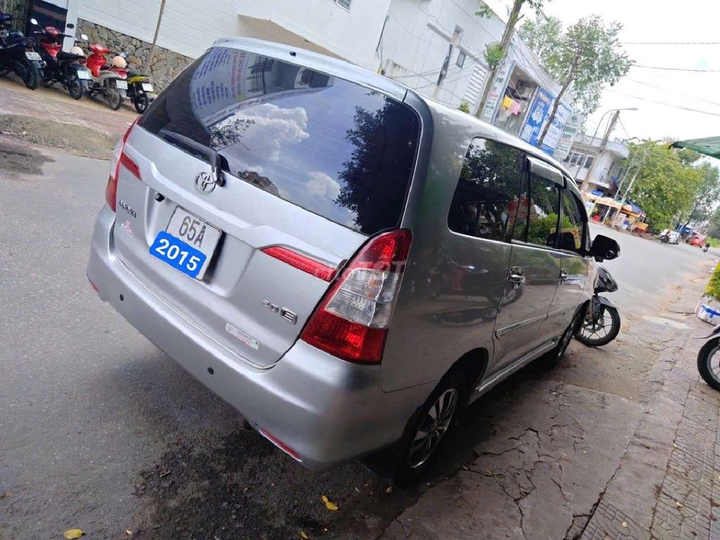 Toyota Innova 2015 Bạc. Mua bán Ô tô tại Quận Ninh Kiều Cần Thơ được đăng bởi XeBuytNho hình 2