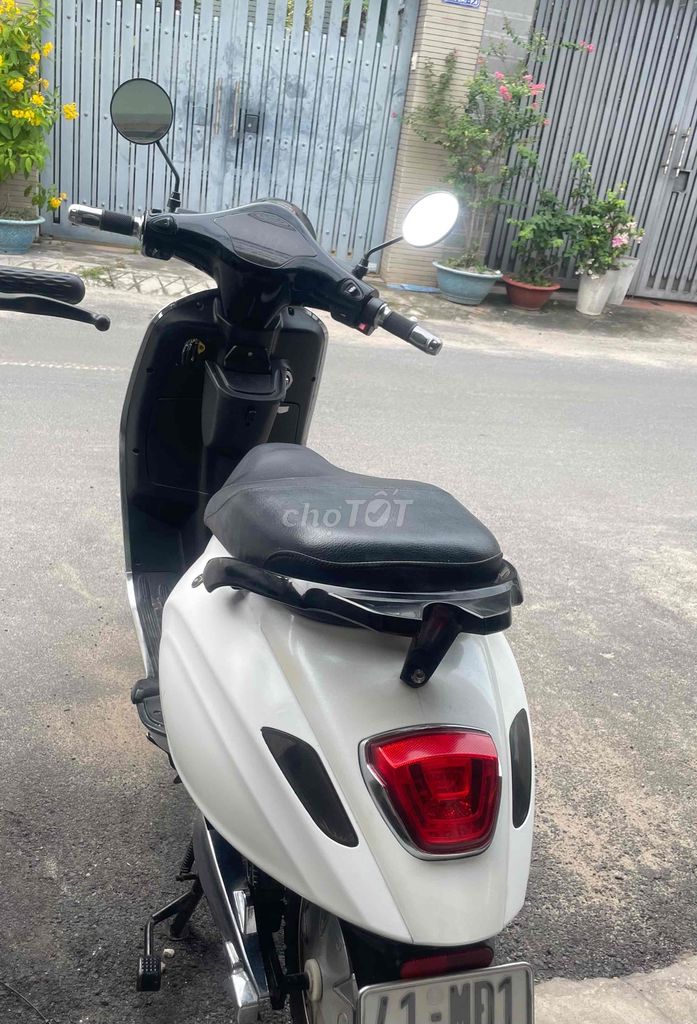 Cần bán xe máy điện. Mua bán Xe điện tại Thành phố Vũng Tàu Bà Rịa - Vũng Tàu được đăng bởi Thu Nguyen hình 3