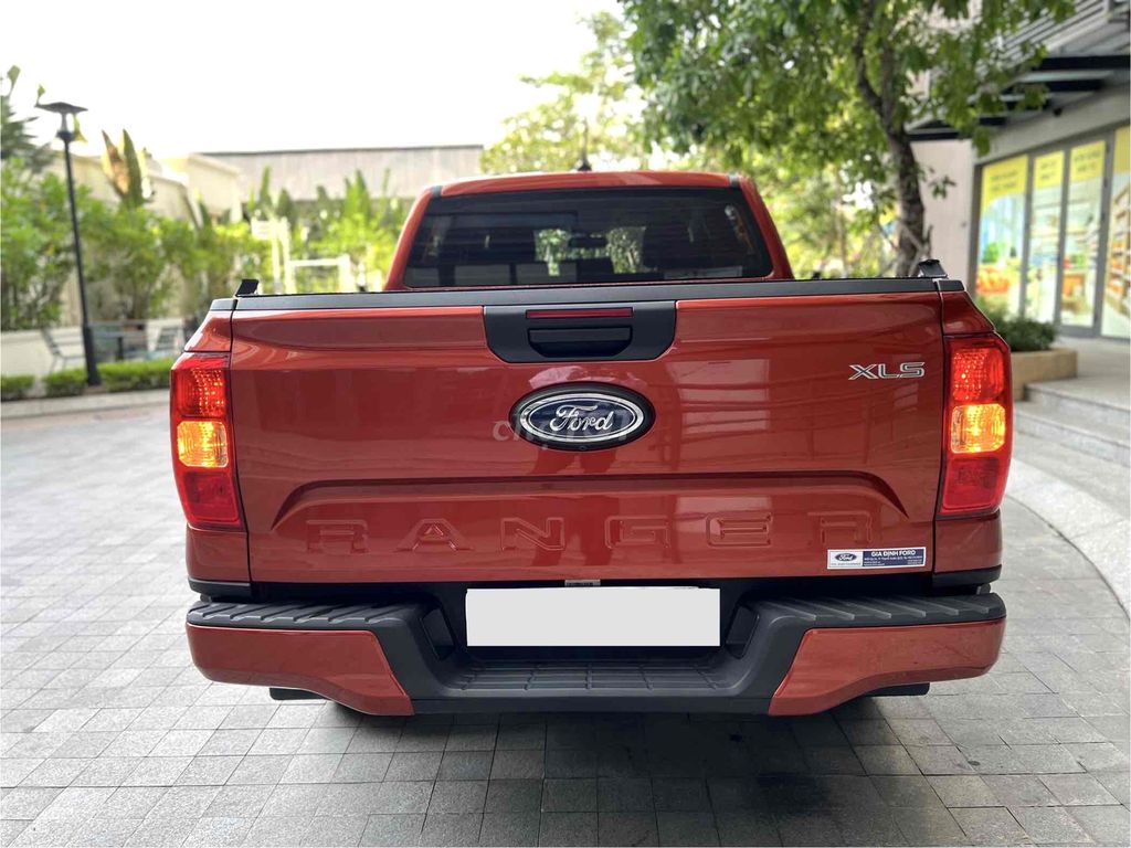 Cần bán Ford Ranger XLS 2.0L 4x2 AT lứơt 2023. Mua bán Ô tô tại Quận 12 Tp Hồ Chí Minh được đăng bởi Khải Ford hình 4
