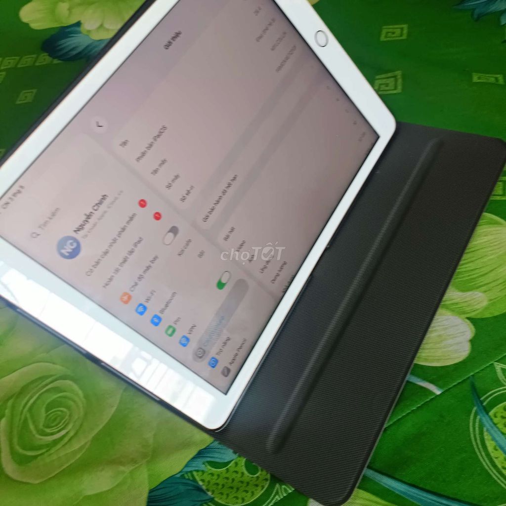 Apple iPad Gen 8 32GB Vàng hồng. Mua bán Máy tính bảng tại Huyện Vĩnh Cửu Đồng Nai được đăng bởi hai hình 1