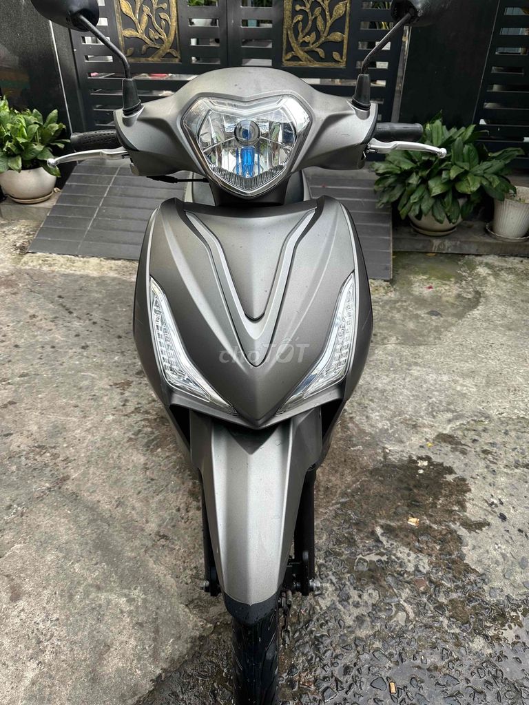 hermosa 50cc ko cần bằng lái dk 2020. bstp. Mua bán Xe máy tại Quận Bình Thạnh Tp Hồ Chí Minh được đăng bởi Nguyễn thị ngọc yến hình 7