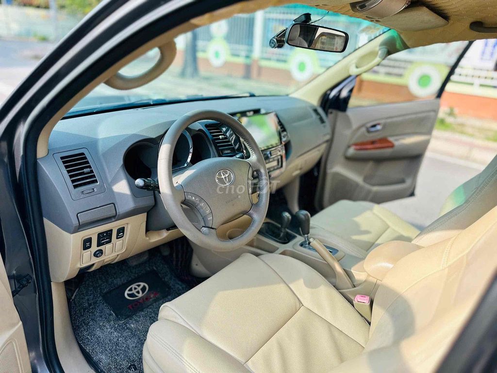 Toyota Fortuner 2010 2.7V 4x4 AT -. Mua bán Ô tô tại Quận 1 Tp Hồ Chí Minh được đăng bởi AUTO 380 hình 9