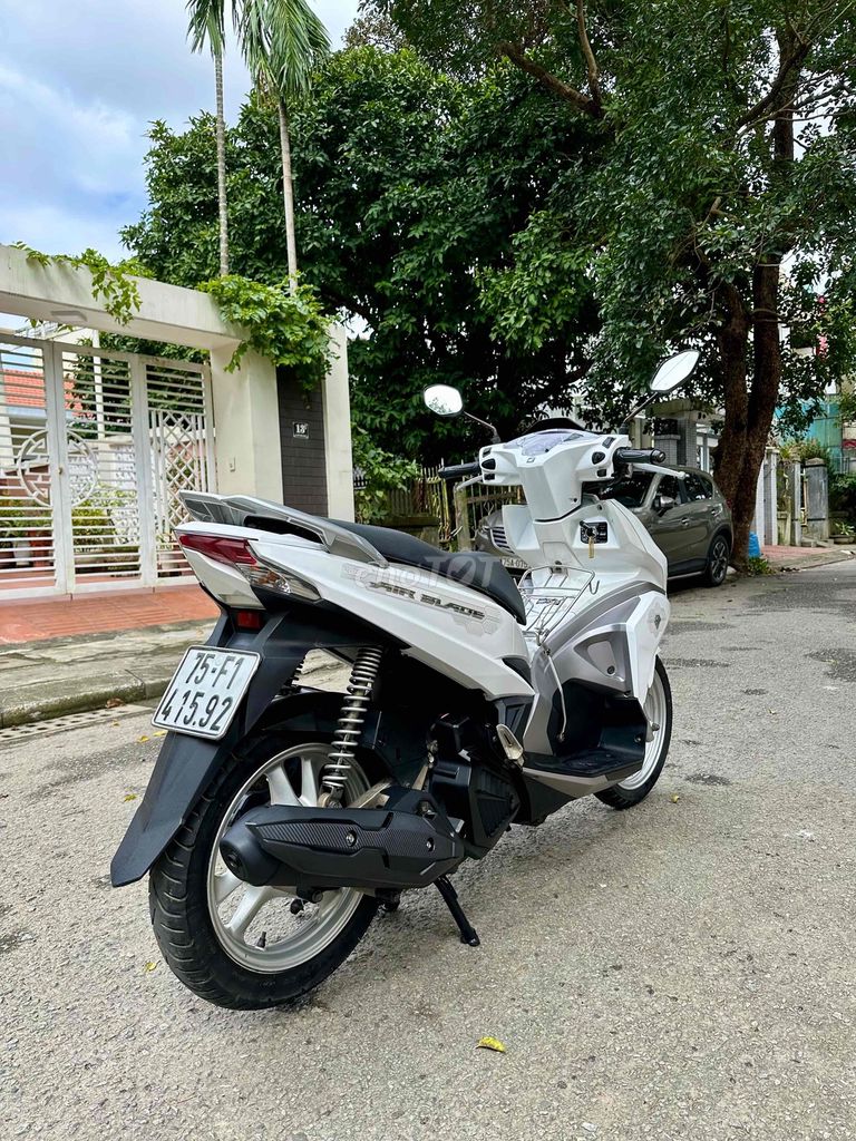 AB 125 2017 25tr xe đẹp máy rin êm ***. Mua bán Xe máy tại Thành phố Huế Thừa Thiên Huế được đăng bởi Xe Máy Trường An Phát hình 3