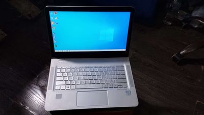 Laptop HP Envy i7 màn 3K chạy win 10 nhanh, mượt