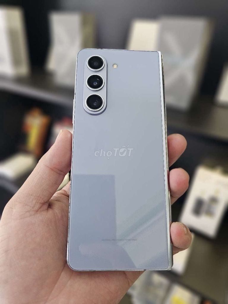 Samsung Galaxy Fold 5 12GB/256GB Bạc. Mua bán Điện thoại tại Quận Ninh Kiều Cần Thơ được đăng bởi Thinhmobile Cần thơ  hình 1