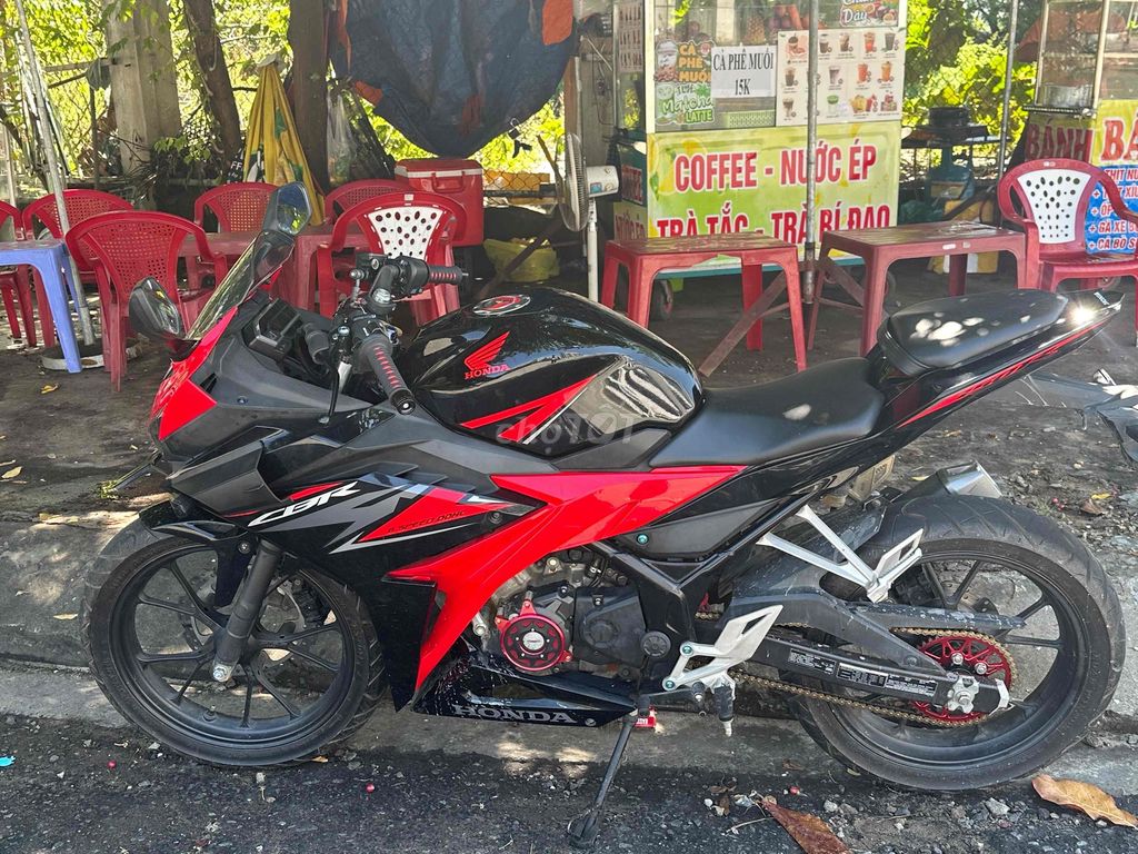 CBR 150r 2020 chính chủ 1 đời chủ. Mua bán Xe máy tại Quận Sơn Trà Đà Nẵng được đăng bởi Huỳnh Chí Thanh hình 4