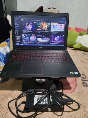 Dell Inspiron 5577 i7-7700HQ 12GB/256GB RTX 1050