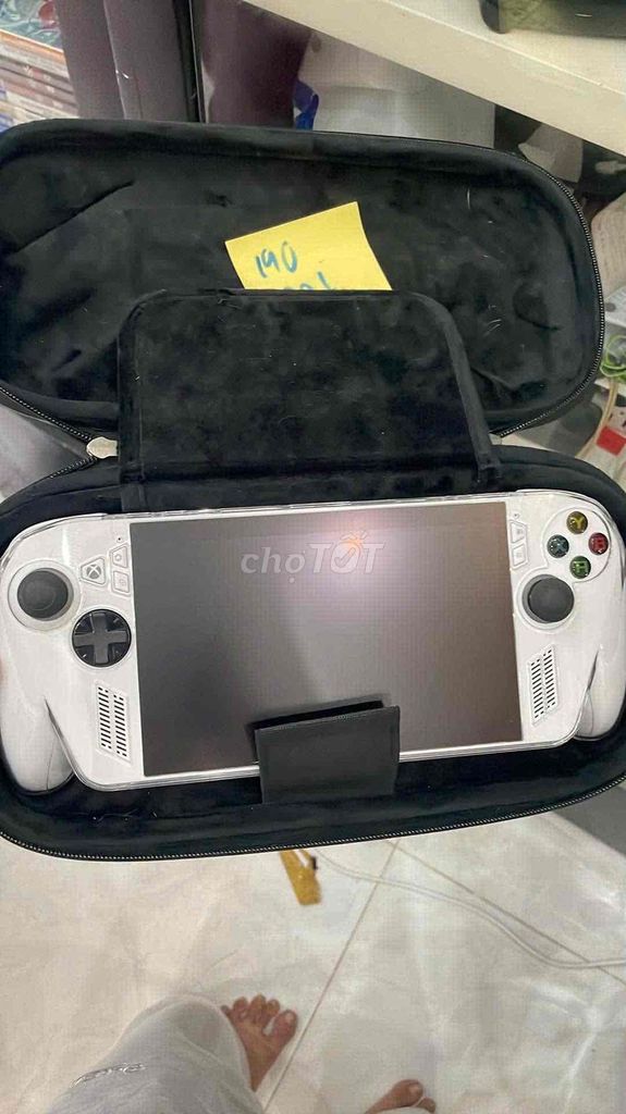 ROG Ally Trắng Cấu hình mạnh mẽ. Mua bán Thiết bị chơi game tại Quận 10 Tp Hồ Chí Minh được đăng bởi Minh Phạm hình 1
